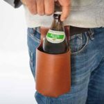 Flaschenholster von McBrikett braun mit Bier
