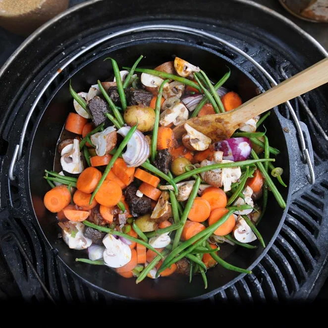 McBrikett_Blog_Boeuf_Bourguignon_Rindfleischtops_dutch_oven_rezept_rindfleischeintopf_cover_header
