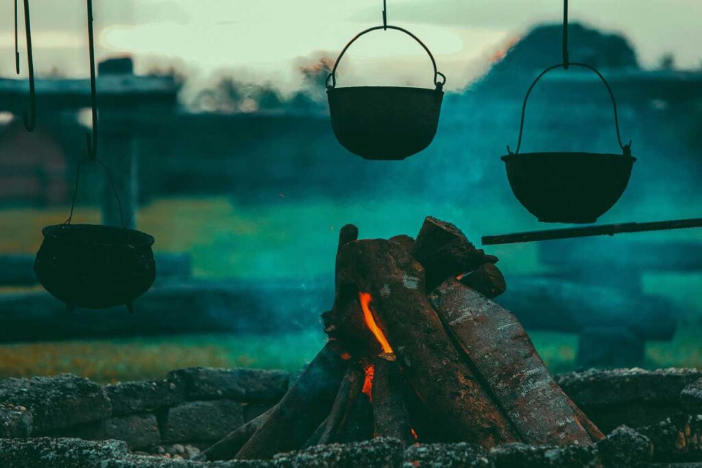 McBrikett Blog grillen ohne Strom Lagerfeuer