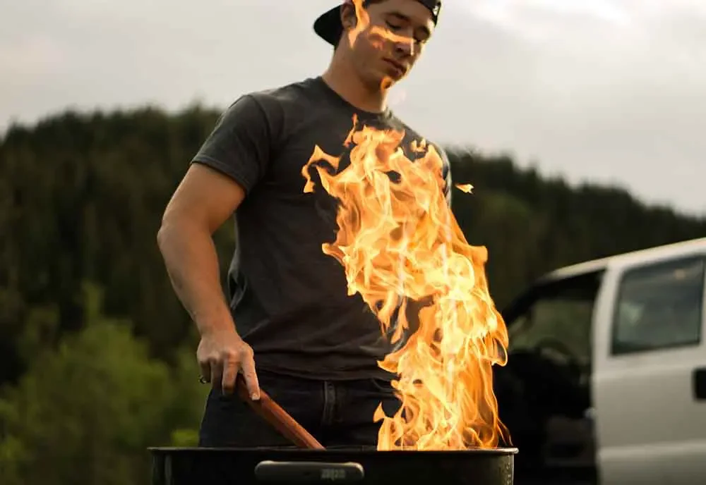 Gute_Holzkohle_feuer_grillen